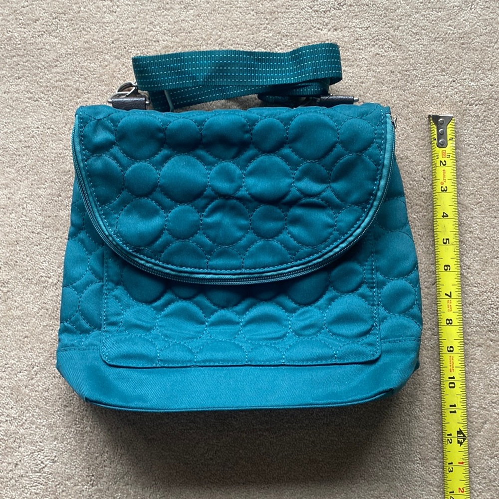 Thirty-one cross body bag. Green in color.